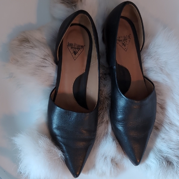 John Fluevog Shoes - John Fluevog Black Leather Flats